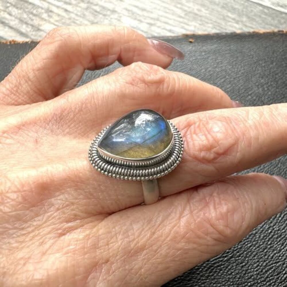 925 Sterling Silver Pear Teardrop Labradorite Statement Ring Blue Flash Sz 6.75